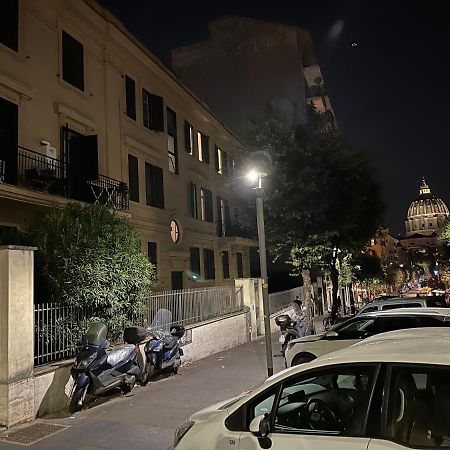 Vatican Home Рим Екстер'єр фото